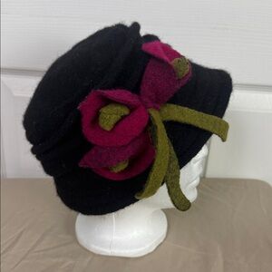 Vintage Platania cloche wool hat. Made in Italy.